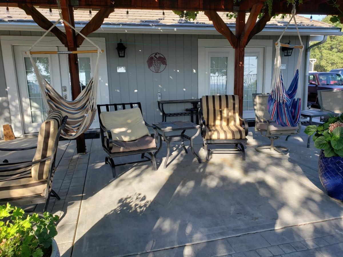 Yosemite Foothill Retreat Hotel Корсголд Екстериор снимка