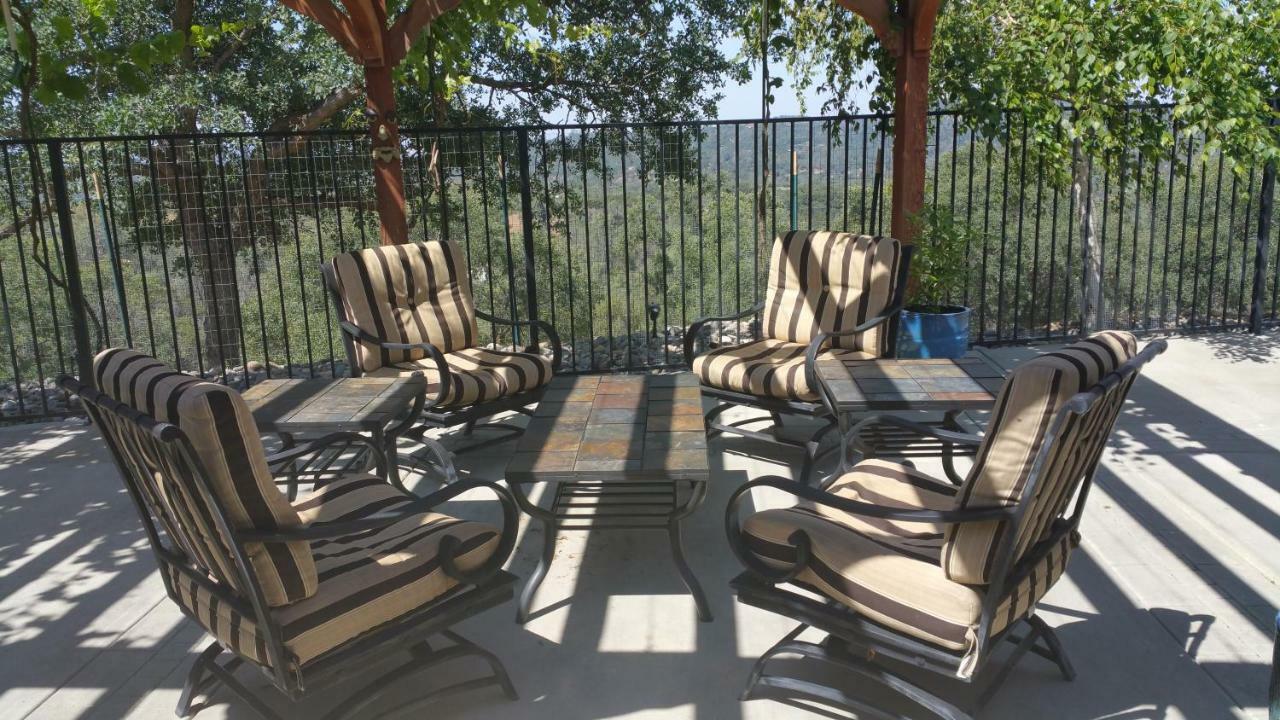 Yosemite Foothill Retreat Hotel Корсголд Екстериор снимка